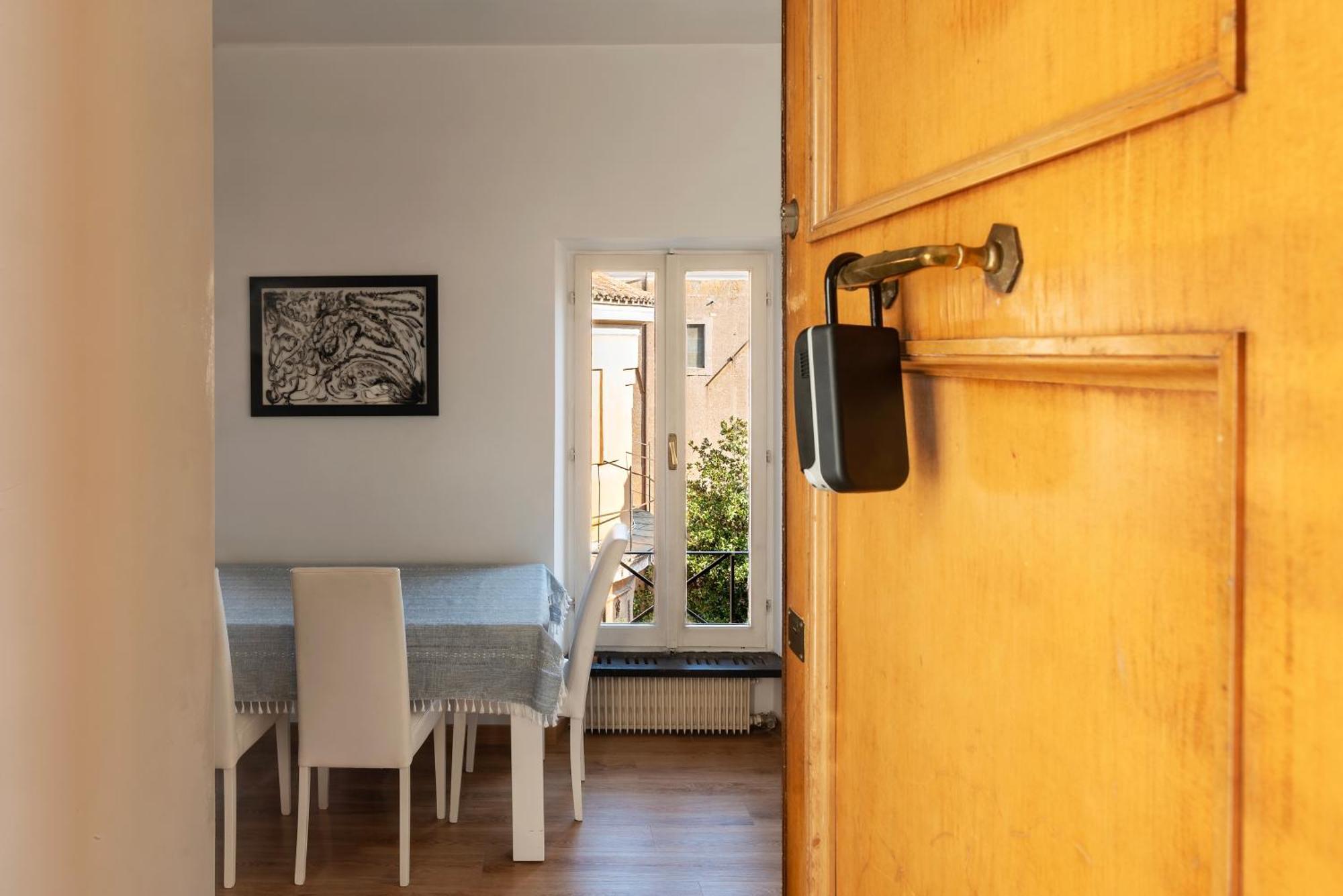 Via Del Pie Di Marmo Private Apartment โรม ภายนอก รูปภาพ